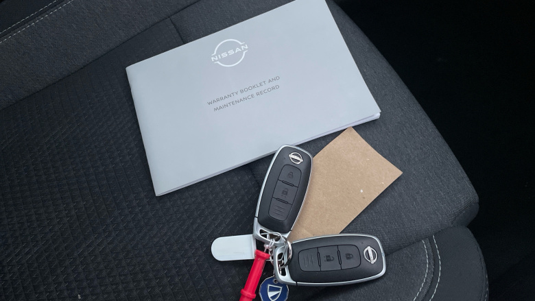 Nissan Qashqai 1.3 DiG-T MH 158 N-Connecta 5dr Xtronic Petrol Hatchback